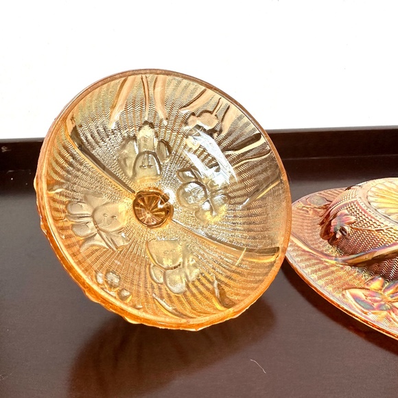 1950s Jeannette Glass Company Iris butter dish & cover - Picture 5 of 7